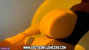 Qianniutt Brown Eyes Small Breasts Taiwanese Black Hair Qianniutt Brown Eyes Small Breasts Taiwanese Black Hair