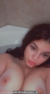 Angelbaby.124 Girl Cute Girl Big Breasts Brown Eyes Angelbaby.124 Girl Cute Girl Big Breasts Brown Eyes