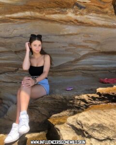 Rubyjaynefutcher Curvy Body Nice Brown Hair Influencer Ass Rubyjaynefutcher Curvy Body Nice Brown Hair Influencer Ass