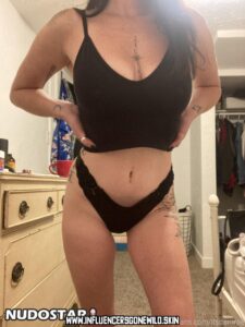 The Cream Queen Onlyfans Leaks Black Hair Female Green Eyes The Cream Queen Onlyfans Leaks Black Hair Female Green Eyes