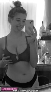 Lynntoria Big Influencer Caucasian Nudes Female Beautiful Lynntoria Big Influencer Caucasian Nudes Female Beautiful