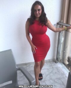 Tiffany Harrison Curvy Body American Huge Breasts Influencer