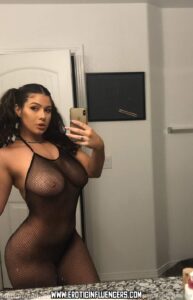 Officialzoerenea Bisexual Onlyfans Latin Thick Brown Eyes