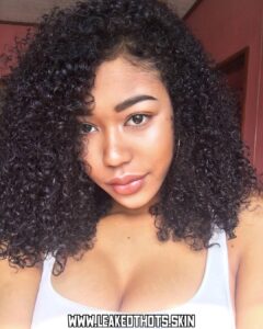 Coconutflower_ Ebony Brown Eyes Influencer Athletic Body Coconutflower_ Ebony Brown Eyes Influencer Athletic Body