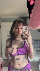 F Urbee Influencer Female Teasing Brown Eyes Huge Ass Horny F Urbee Influencer Female Teasing Brown Eyes Huge Ass Horny