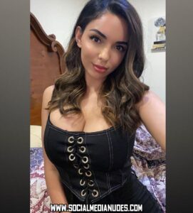 Tara Yazdi Black Hair Brunette Iranian Bisexual Influencer
